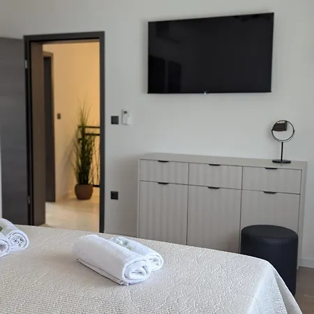Villa Adria Pearl *