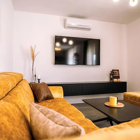 Adria Pearl Villa *